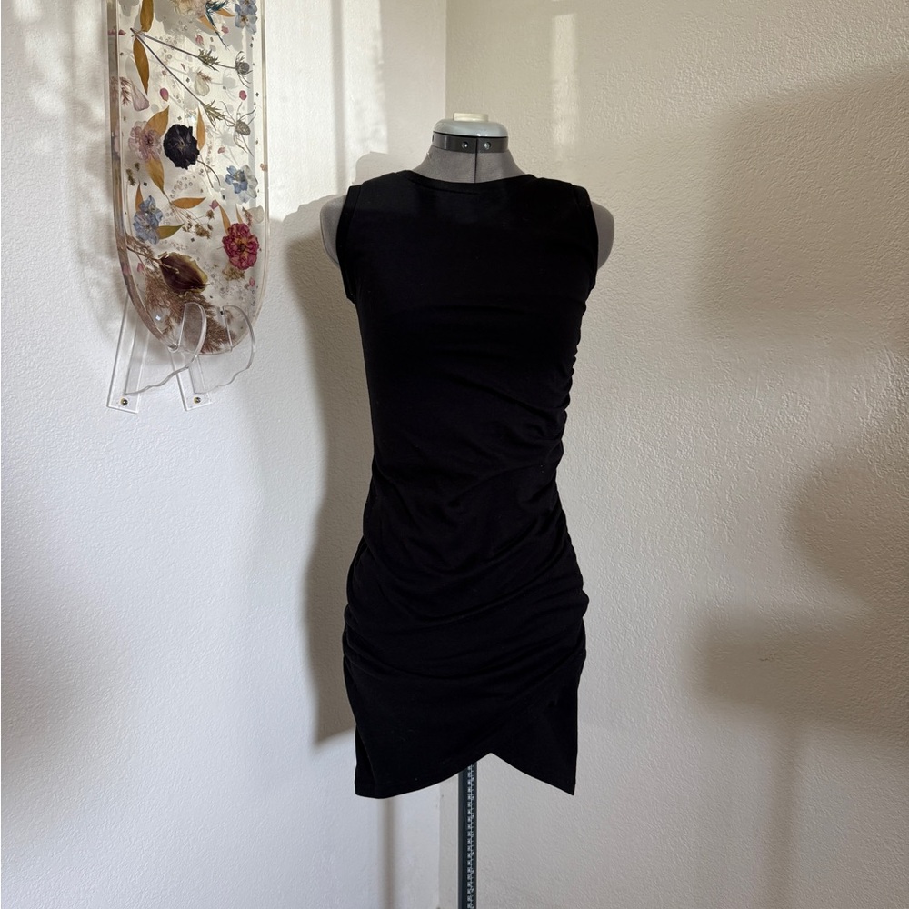 Leith Black Sleeveless Dress